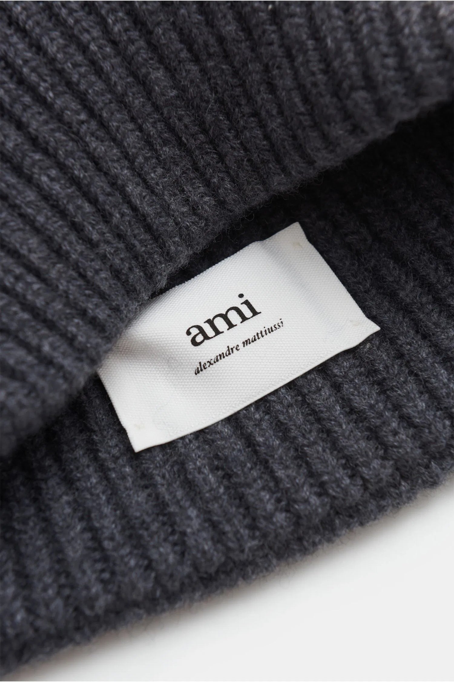 AMI HEART BEANIE